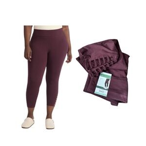 Terra & Sky Plum Cropped Ladder Leggings — Plus Size Ankle Pants